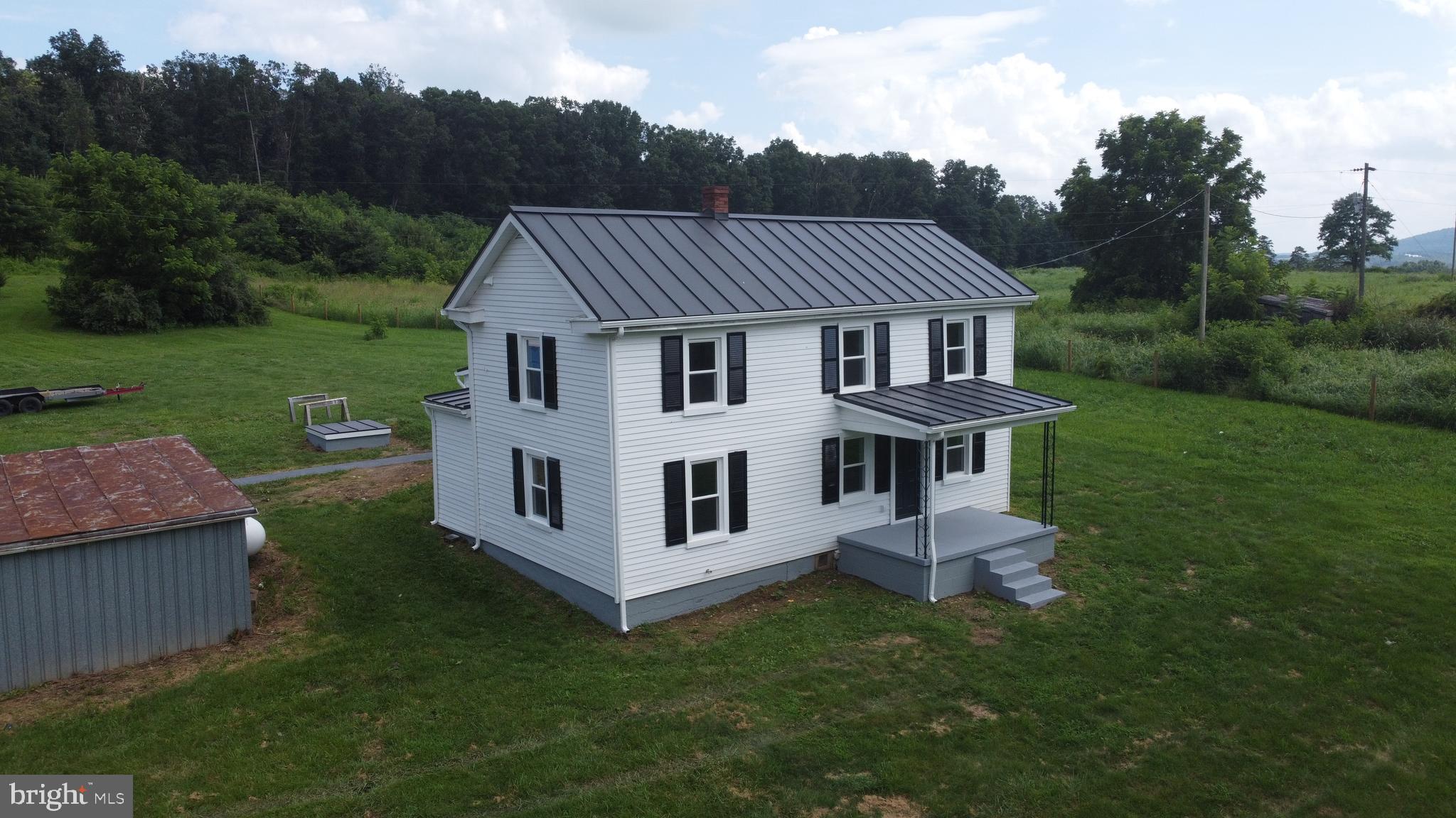 1822 Pleasant View Road Mount Jackson, VA 22842 - Photo 3 of 48