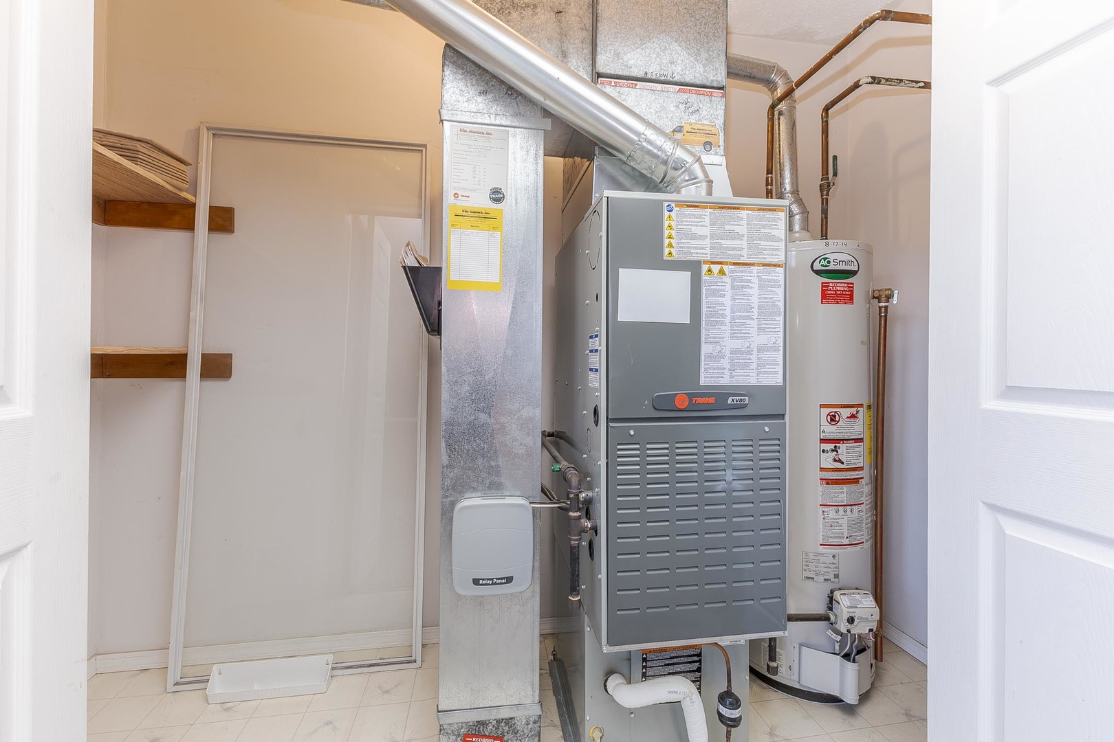 1321 Beacon Hill Court Normal, IL 61761 - Photo 31 of 45 a bathroom with a shower