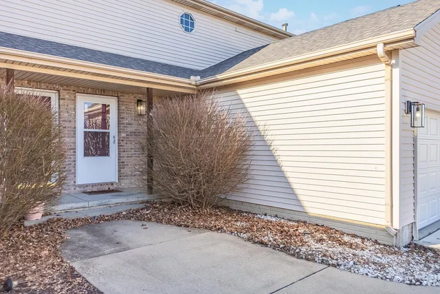 $190,000 | 1321 Beacon Hill Court, Normal, IL 61761
