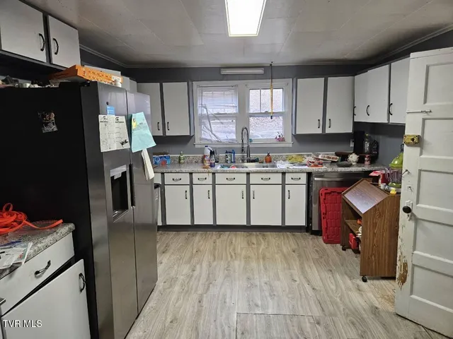 $100,000 | 204 High Avenue Northeast, Coeburn, VA 24230