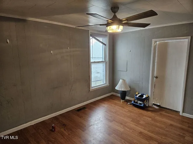 $100,000 | 204 High Avenue Northeast, Coeburn, VA 24230