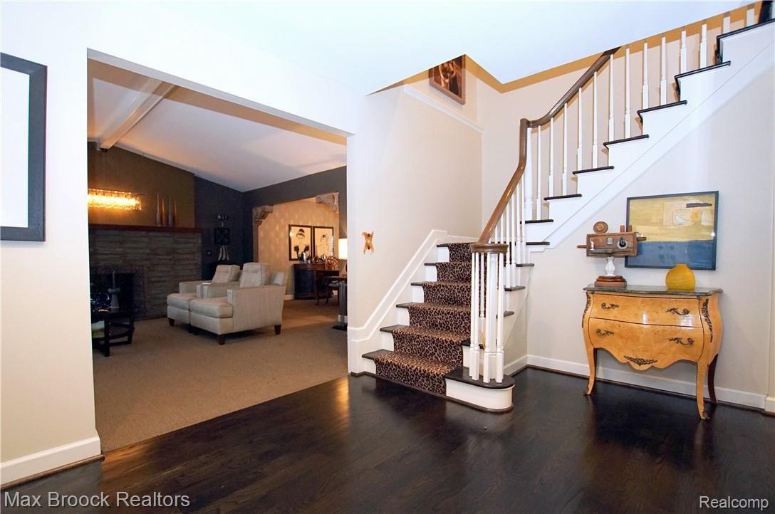 35145 Old Timber Road Farmington, MI 48331 - Photo 4 of 48 DSC00275.JPG
