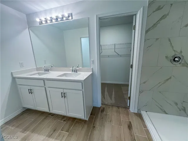 $2,199 | 2127 Southwest 12th Avenue, Cape Coral, FL 33991