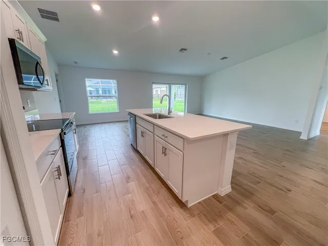 $2,199 | 2127 Southwest 12th Avenue, Cape Coral, FL 33991