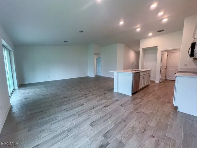 $2,199 | 2127 Southwest 12th Avenue, Cape Coral, FL 33991