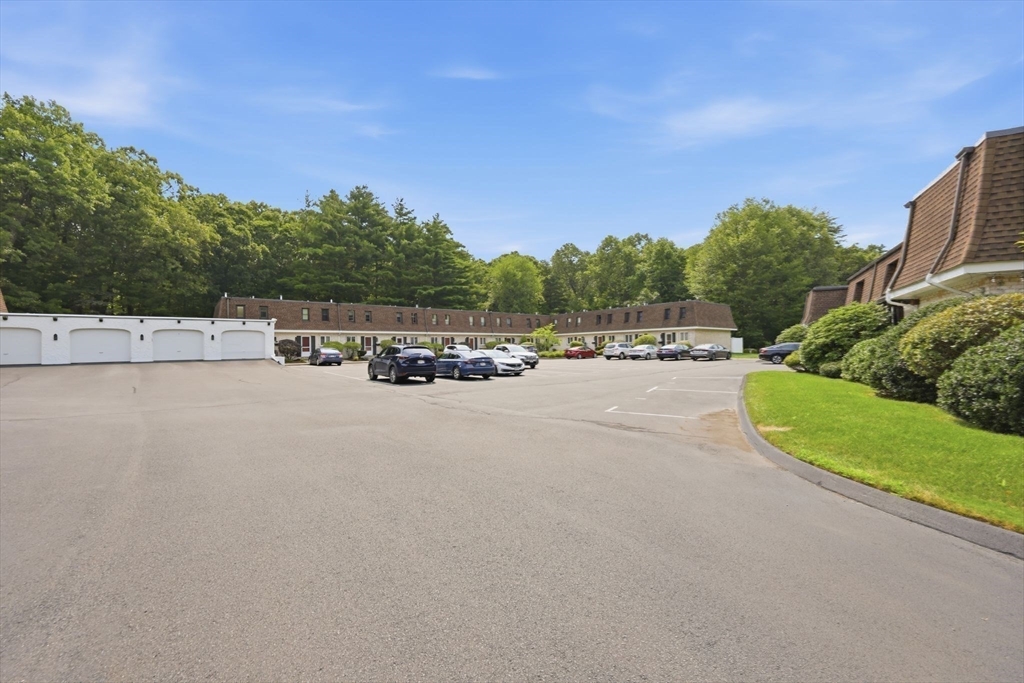 155 Porter Lake Drive, Unit 155 Springfield, MA 01106 - Photo 33 of 36