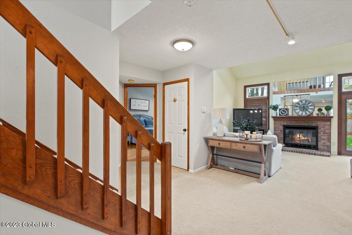 7 Rockefeller Boulevard Rensselaer, NY 12144 - Photo 23 of 41 16-MW2_5449