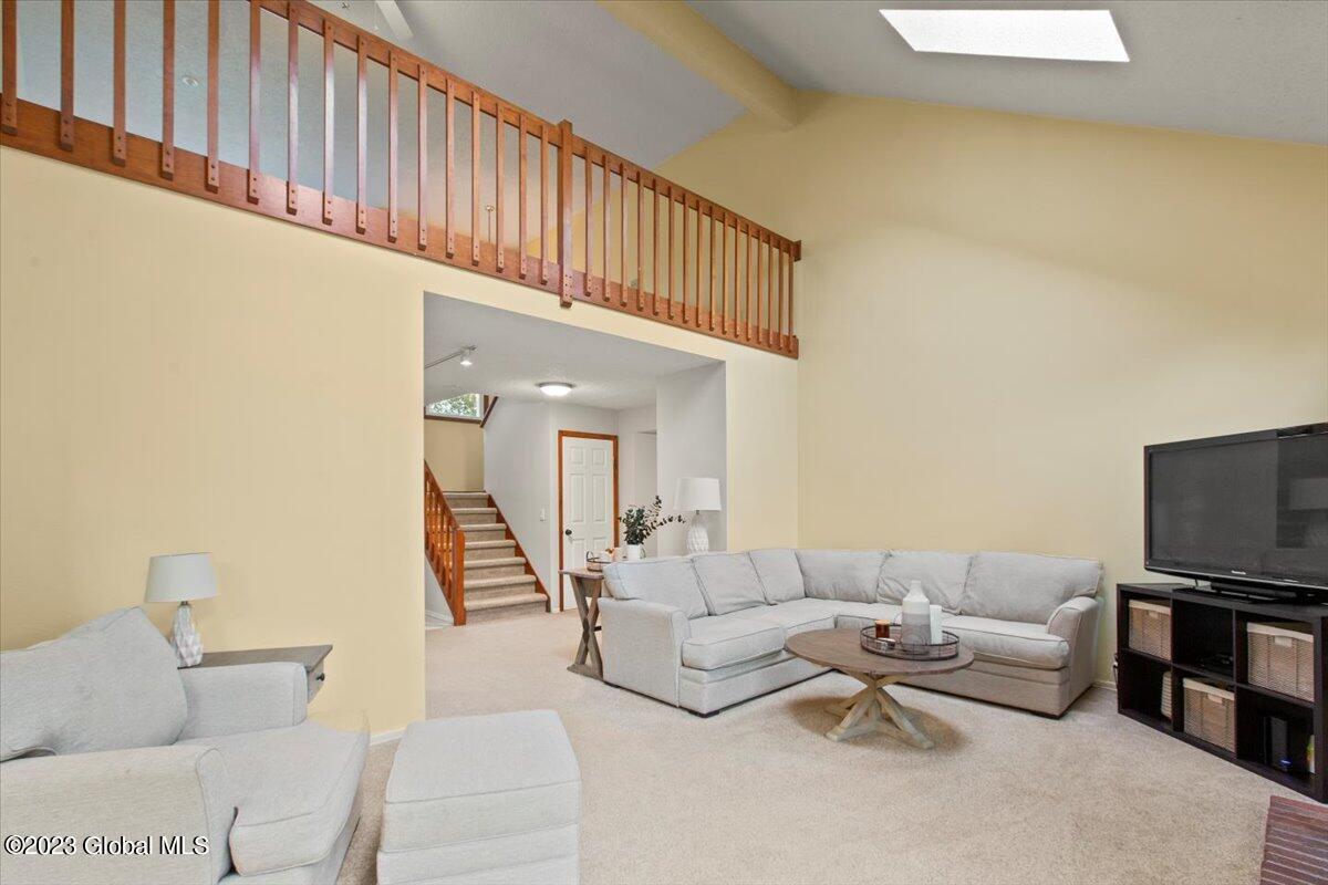 7 Rockefeller Boulevard Rensselaer, NY 12144 - Photo 5 of 41 23-MW2_5494