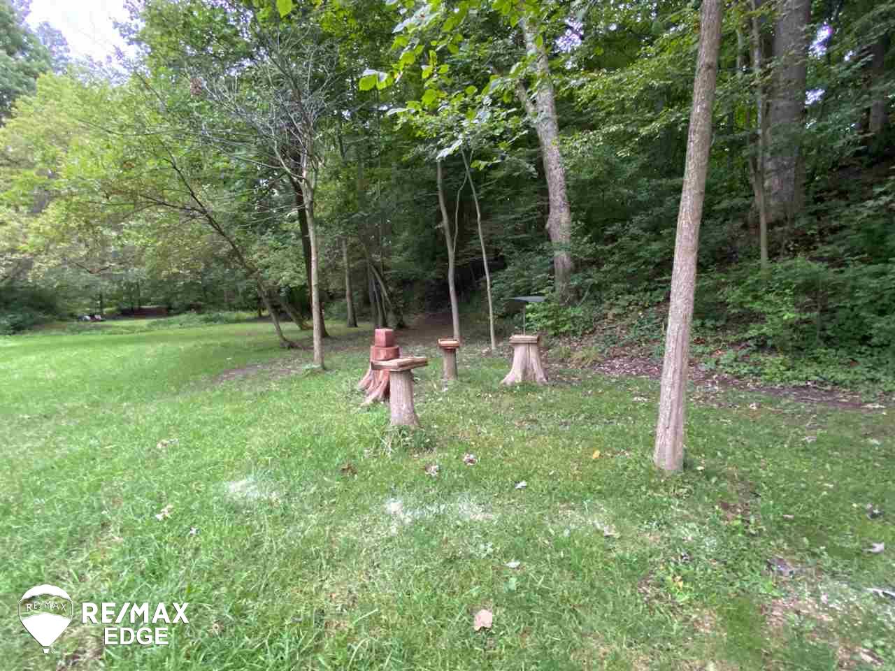 8087 North McKinley Road Flushing, MI 48433 - Photo 32 of 37 50023332-31.JPG