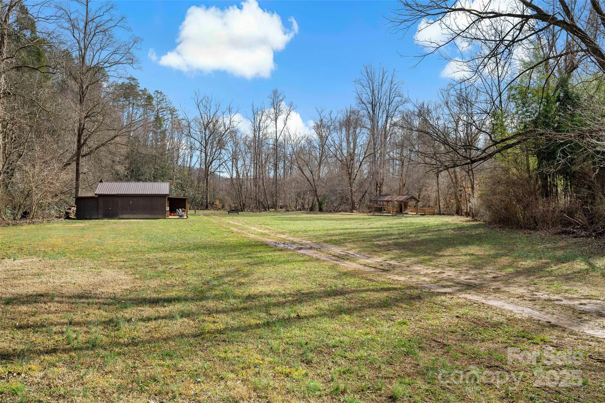 192 Mountain View Road Marion, NC 28752 - Photo 36 of 44 Gallery Image 36