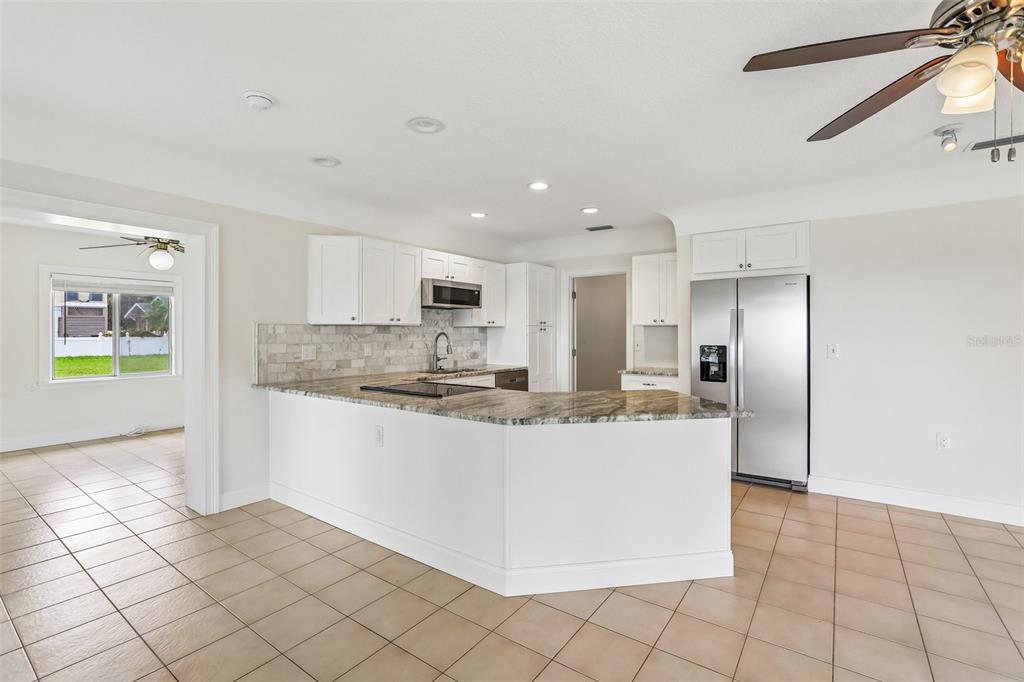610 Indiana Avenue Crystal Beach, FL 34683 - Photo 16 of 53