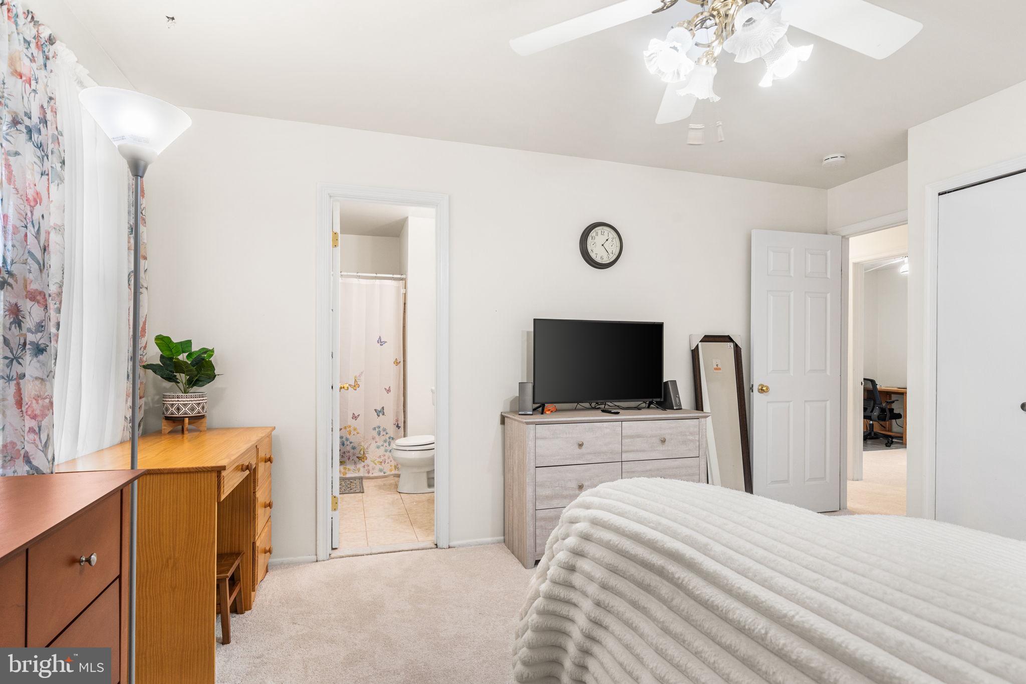 8252 Getty Court Springfield, VA 22153 - Photo 17 of 30 Gallery Image 17
