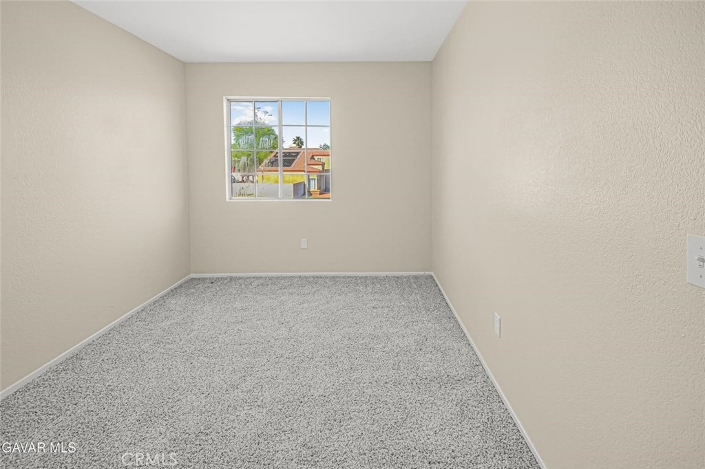 44910 12th Street East Lancaster, CA 93535 - Photo 39 of 47 an empty room with windows