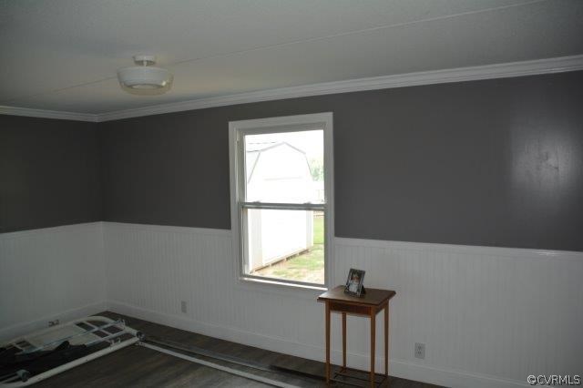 140 Sheppards Road Farmville, VA 23901 - Photo 15 of 22 a room with a window