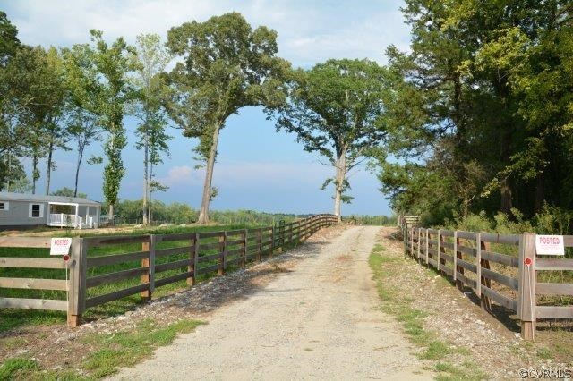 140 Sheppards Road Farmville, VA 23901 - Photo 21 of 22 a view of a backyard