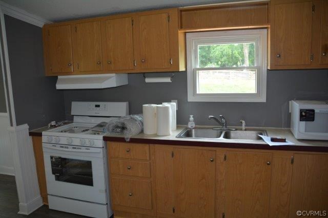 140 Sheppards Road Farmville, VA 23901 - Photo 10 of 22 a kitchen with stainless steel appliances granite countertop a sink stove and cabinets