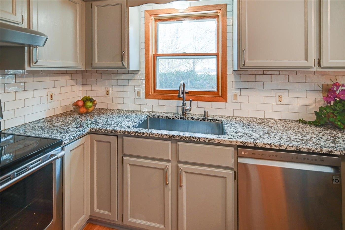 305 North High Point Road Madison, WI 53717 - Photo 19 of 73