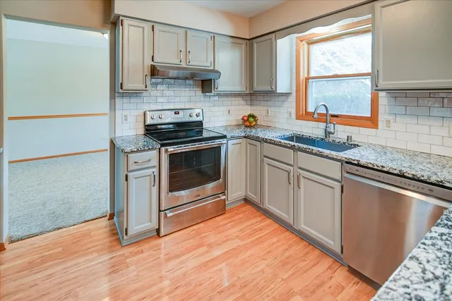 $500,000 | 305 North High Point Road, Madison, WI 53717