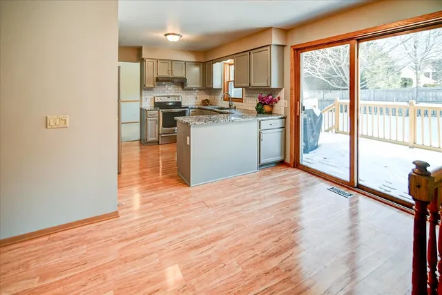 $500,000 | 305 North High Point Road, Madison, WI 53717