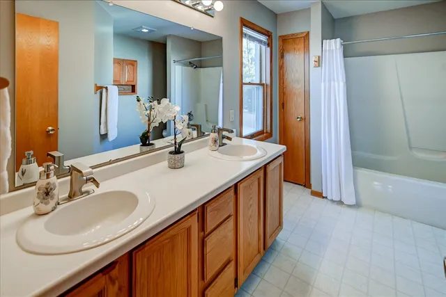 $500,000 | 305 North High Point Road, Madison, WI 53717