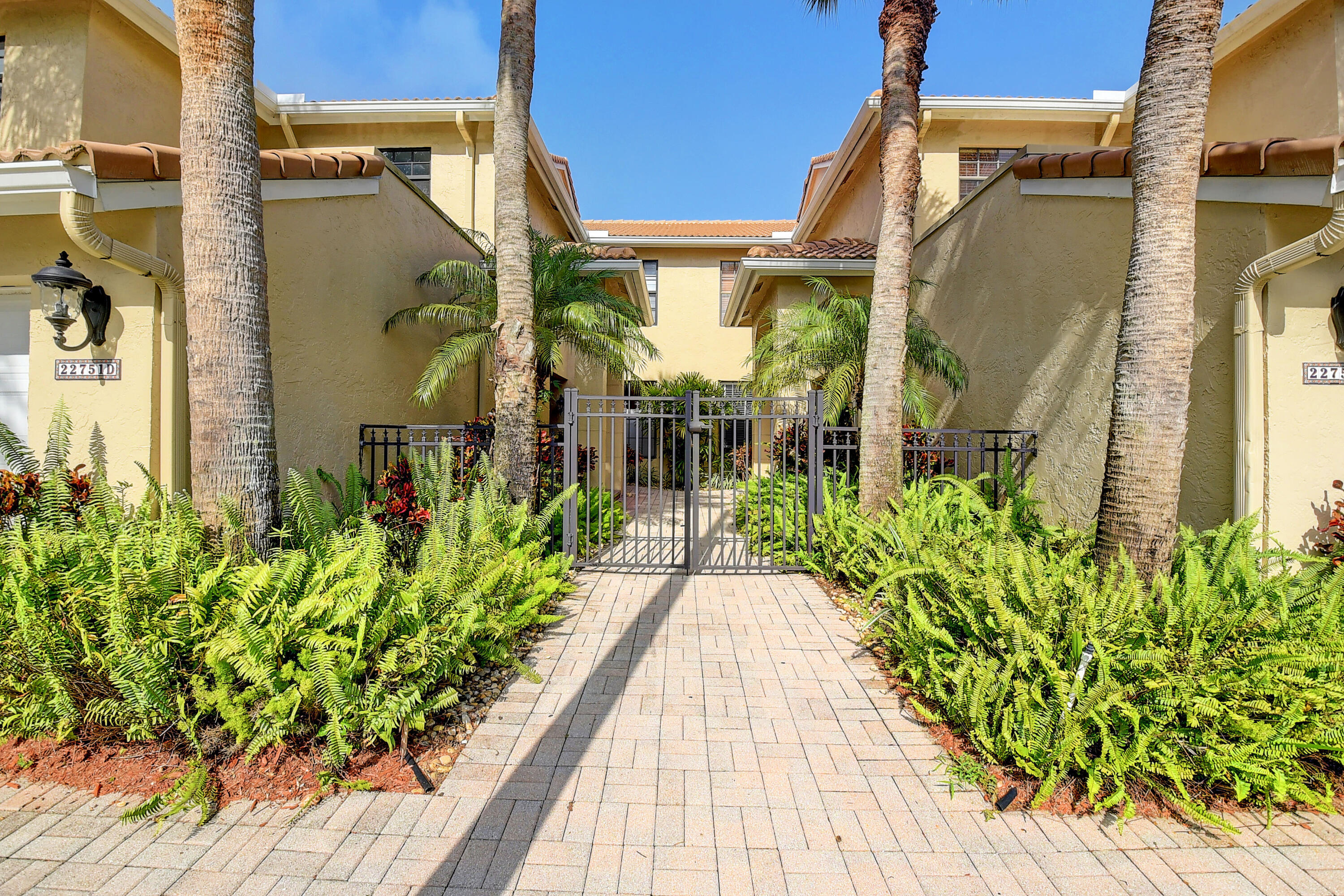 22751 Mandeville Place, Unit E Boca Raton, FL 33433 - Photo 2 of 70 04_dsc_8556_57_58_59_60