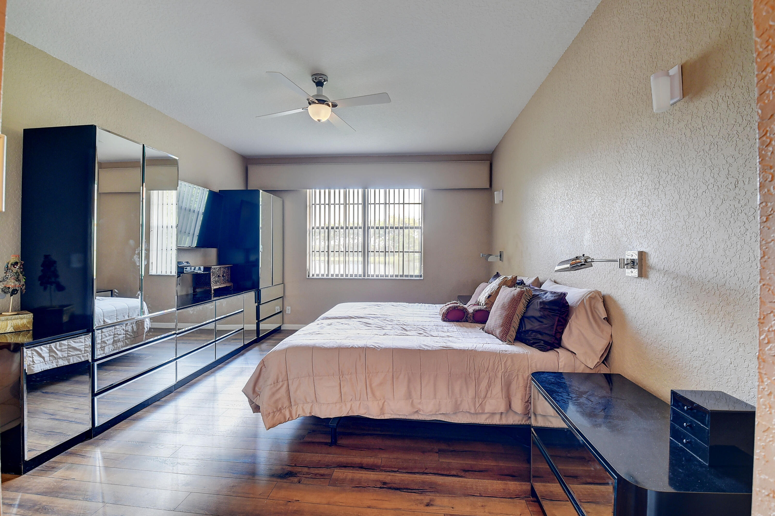 22751 Mandeville Place, Unit E Boca Raton, FL 33433 - Photo 21 of 70 23_dsc_8651_2_3_4_5