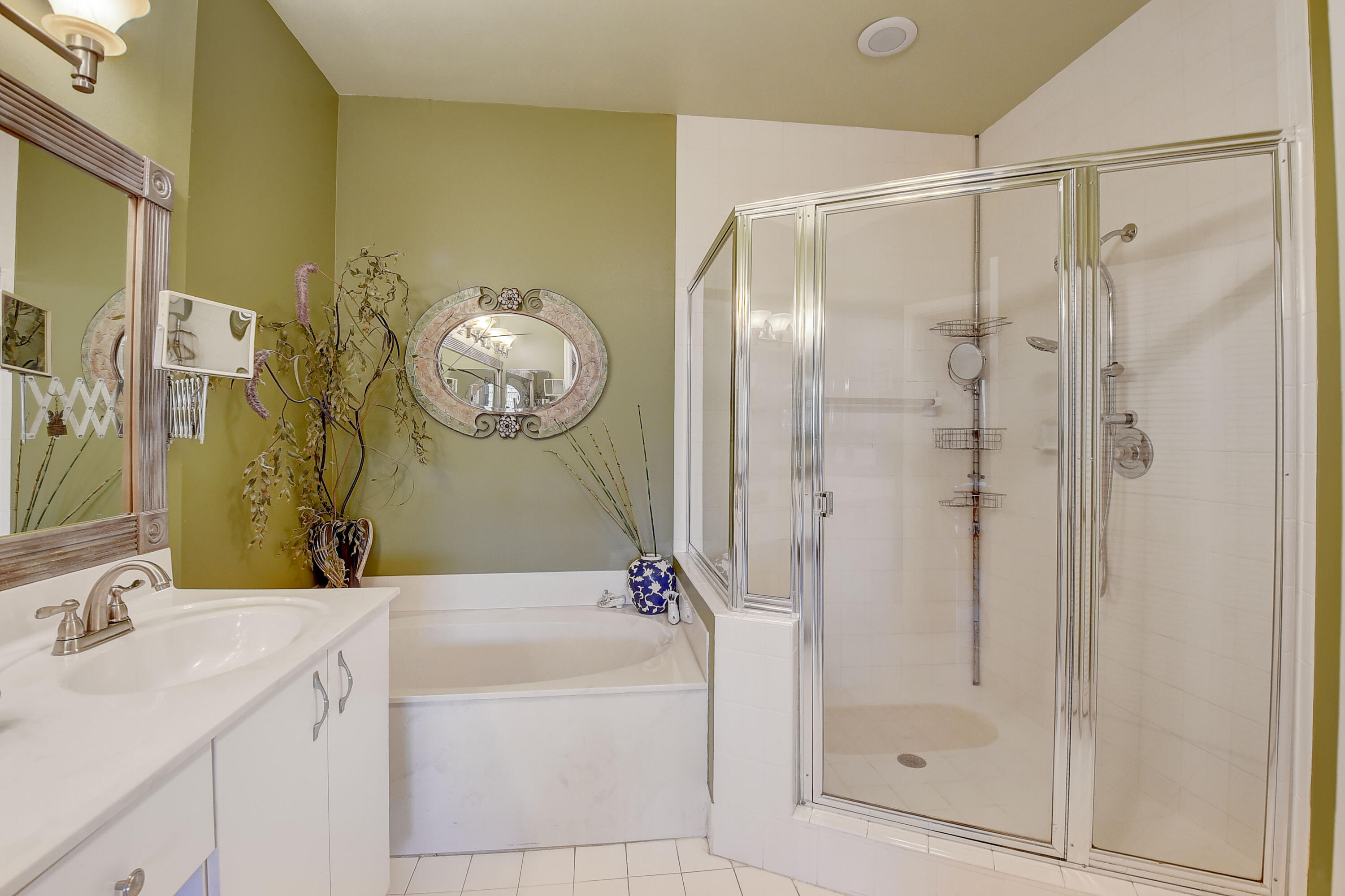 22751 Mandeville Place, Unit E Boca Raton, FL 33433 - Photo 23 of 70 25_dsc_8666_67_68_69_70