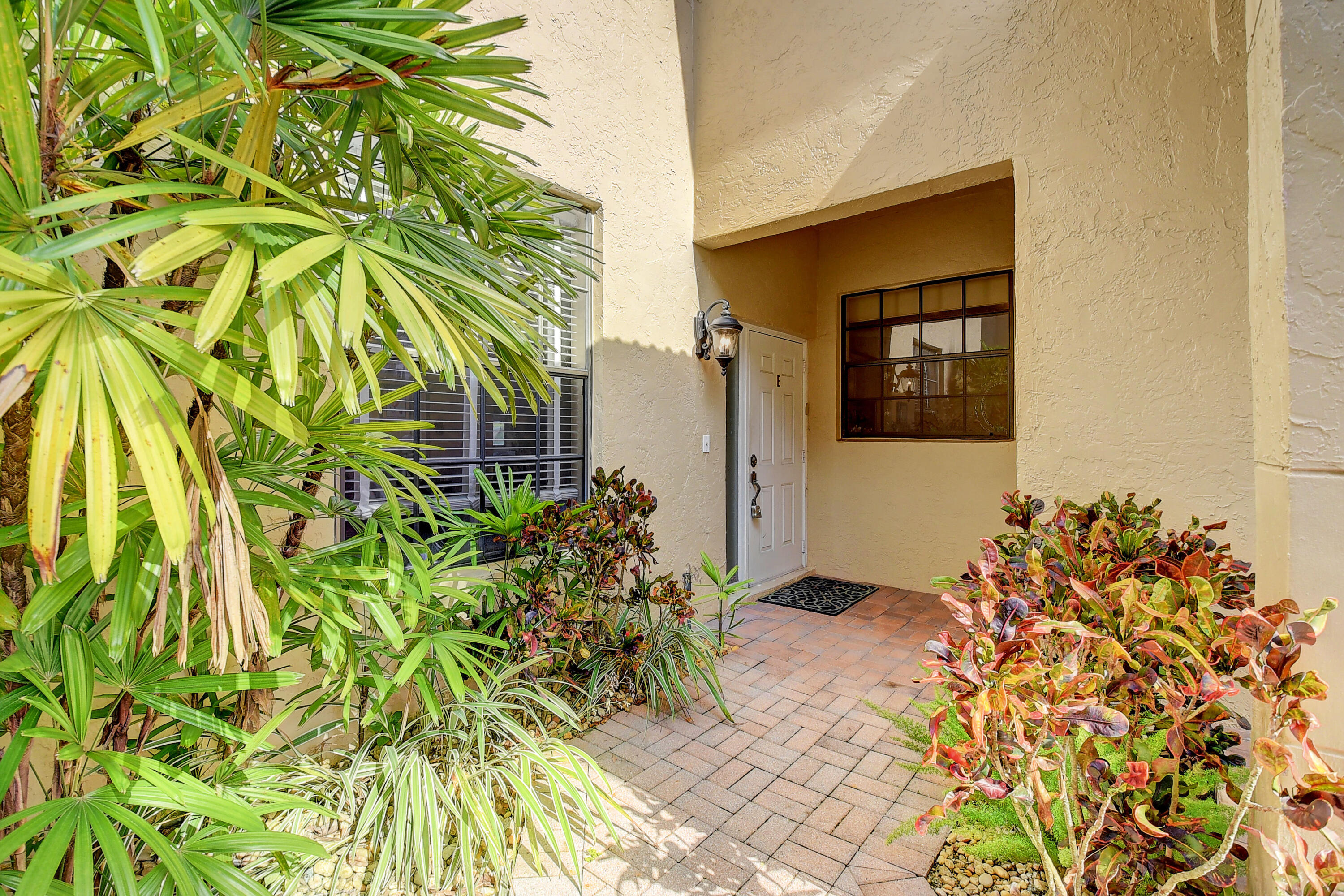 22751 Mandeville Place, Unit E Boca Raton, FL 33433 - Photo 3 of 70 06_dsc_8566_67_68_69_70