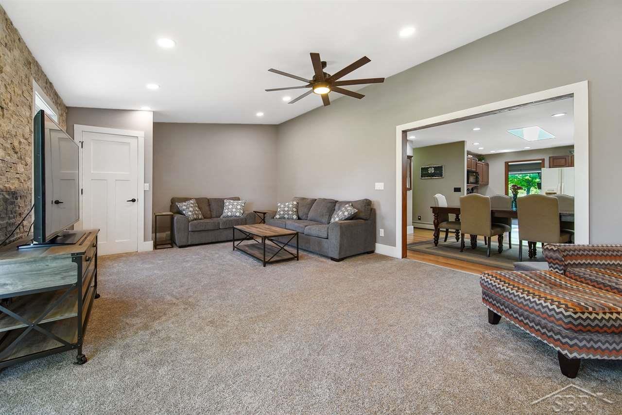 7345 McCarty Road Saginaw, MI 48603 - Photo 16 of 48 Large Great Room right off the dining room, perfect for entertaining!