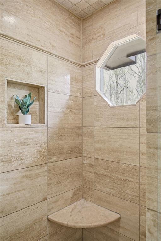 5335 Cottage Farm Road Johns Creek, GA 30022 - Photo 26 of 60 a bathroom with a shower
