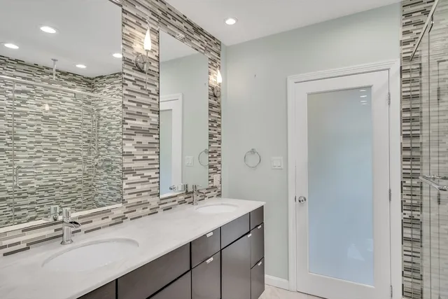 $2,299,000 | 829 Chestnut Street, Newton, MA 02468