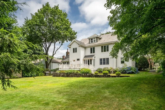 $2,299,000 | 829 Chestnut Street, Newton, MA 02468