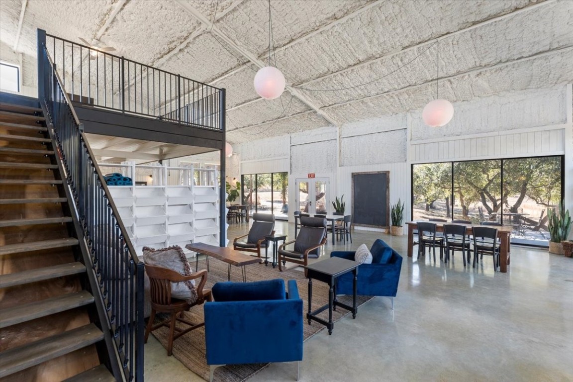 272 Rocky Road Hye, TX 78635 - Photo 13 of 40