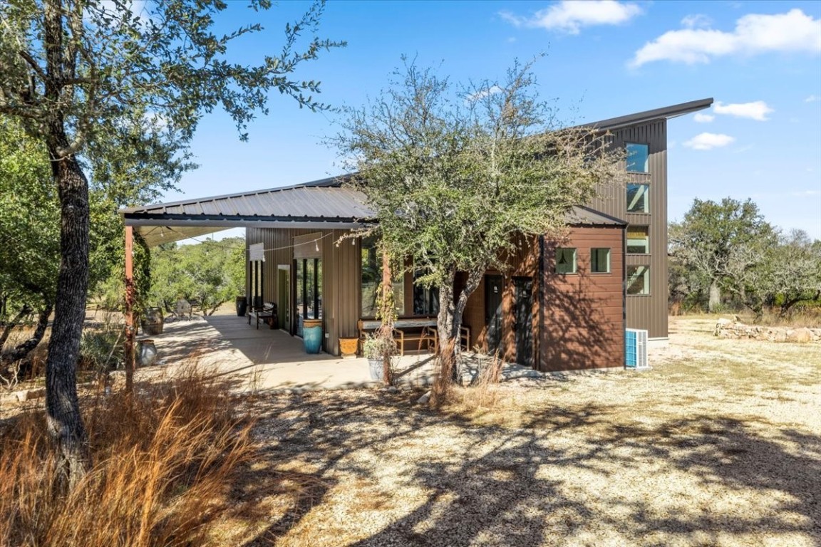 272 Rocky Road Hye, TX 78635 - Photo 5 of 40