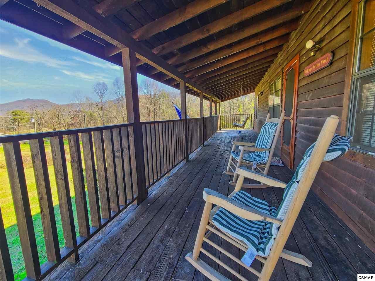 3018 Hatcher Mountain Road Sevierville, TN 37862 - Photo 8 of 30