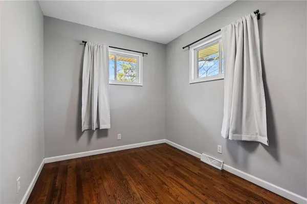 $260,000 | 904 East Golf Hill Drive, Excelsior Springs, MO 64024