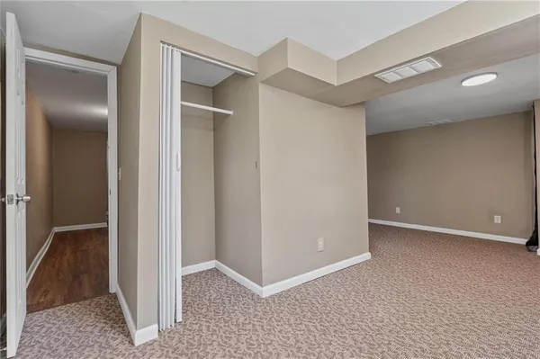 $260,000 | 904 East Golf Hill Drive, Excelsior Springs, MO 64024