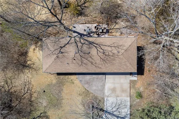 $260,000 | 904 East Golf Hill Drive, Excelsior Springs, MO 64024