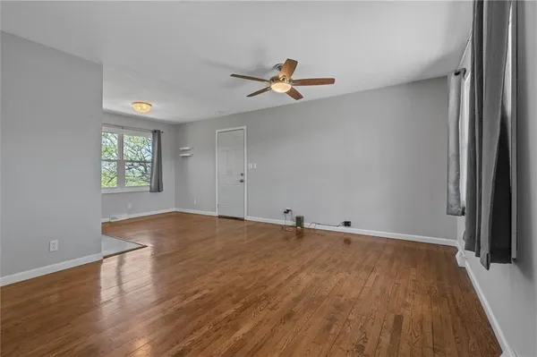 $260,000 | 904 East Golf Hill Drive, Excelsior Springs, MO 64024