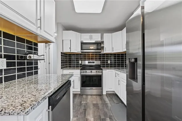 $260,000 | 904 East Golf Hill Drive, Excelsior Springs, MO 64024