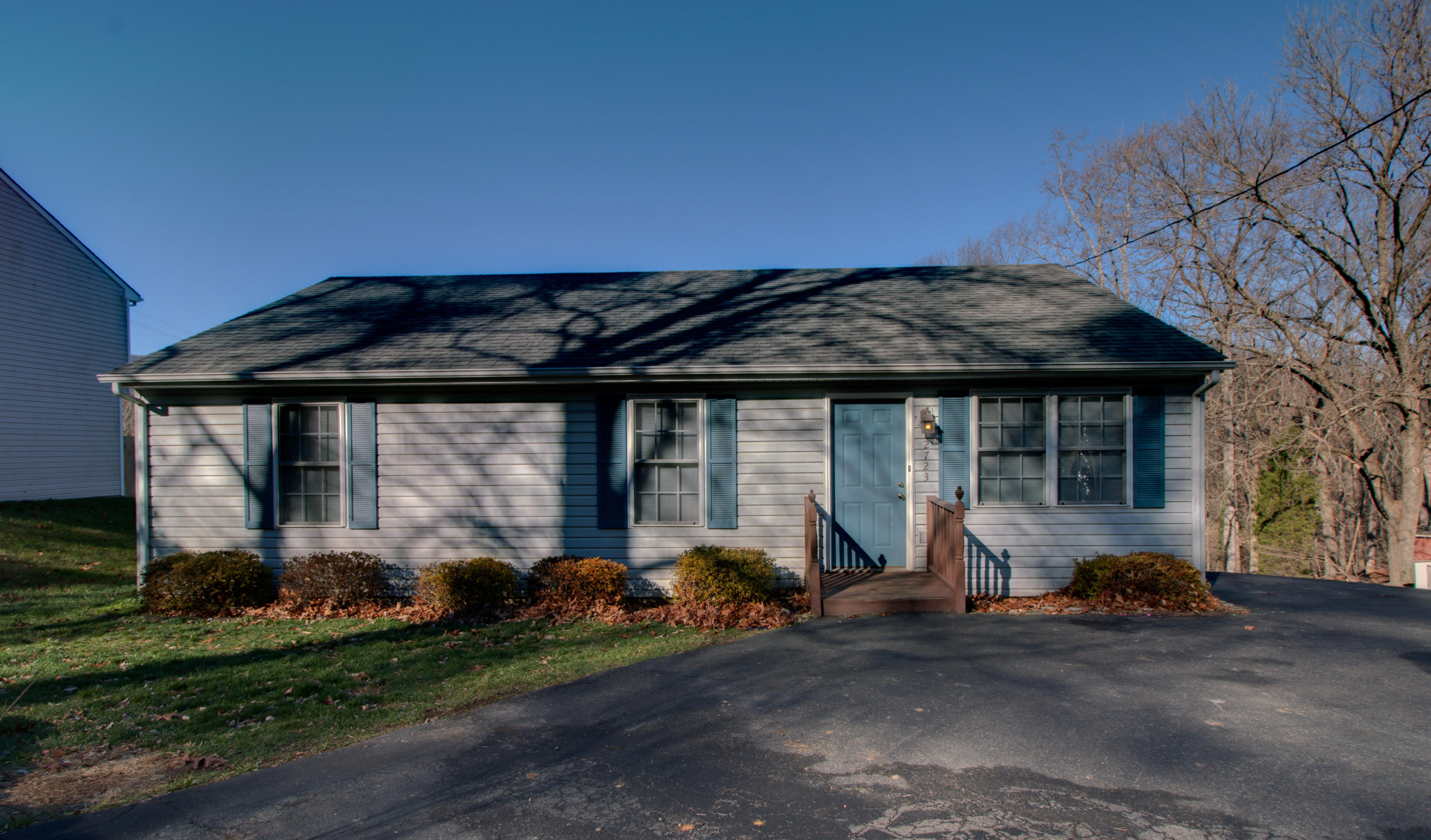 2723 Bandy Road Roanoke, VA 24014 - Photo 2 of 25 _MG_2504_5_6