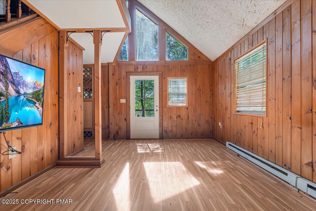 153 Segatti Circle Bushkill, PA 18324 - Photo 11 of 39 09-DSC_5502 - Copy