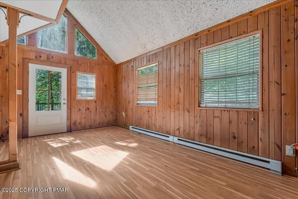 $269,000 | 153 Segatti Circle, Bushkill, PA 18324