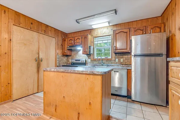 $269,000 | 153 Segatti Circle, Bushkill, PA 18324