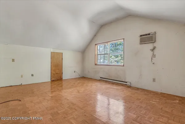 $269,000 | 153 Segatti Circle, Bushkill, PA 18324