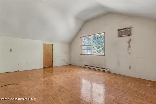 $269,000 | 153 Segatti Circle, Bushkill, PA 18324