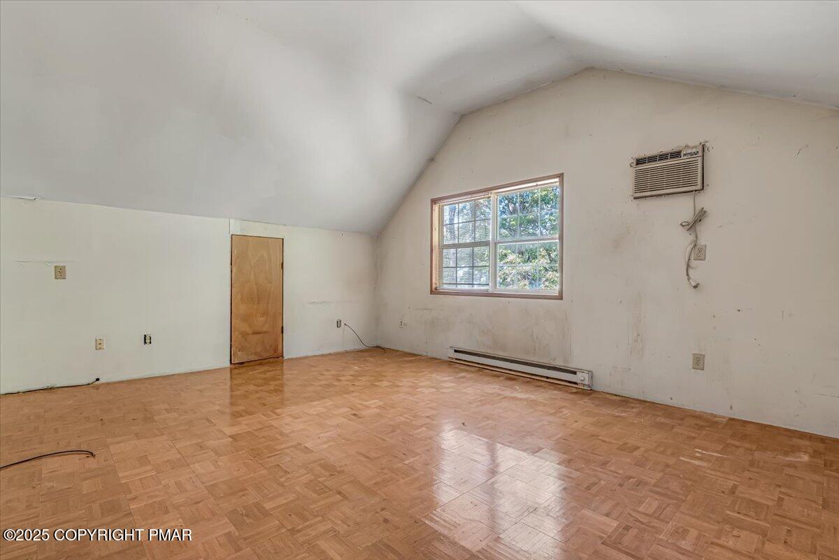 153 Segatti Circle Bushkill, PA 18324 - Photo 30 of 39 40-DSC_5595