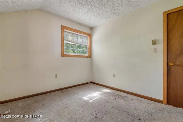 $269,000 | 153 Segatti Circle, Bushkill, PA 18324