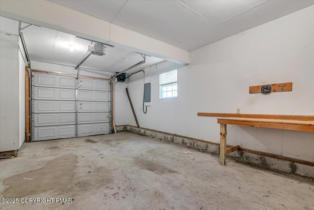 153 Segatti Circle Bushkill, PA 18324 - Photo 36 of 39 51-DSC_5478