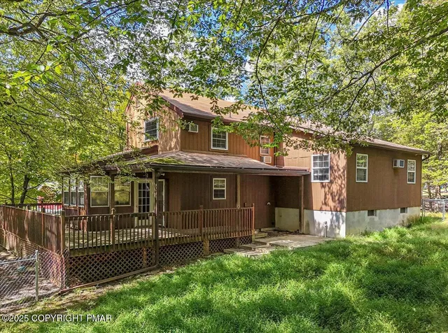 $269,000 | 153 Segatti Circle, Bushkill, PA 18324